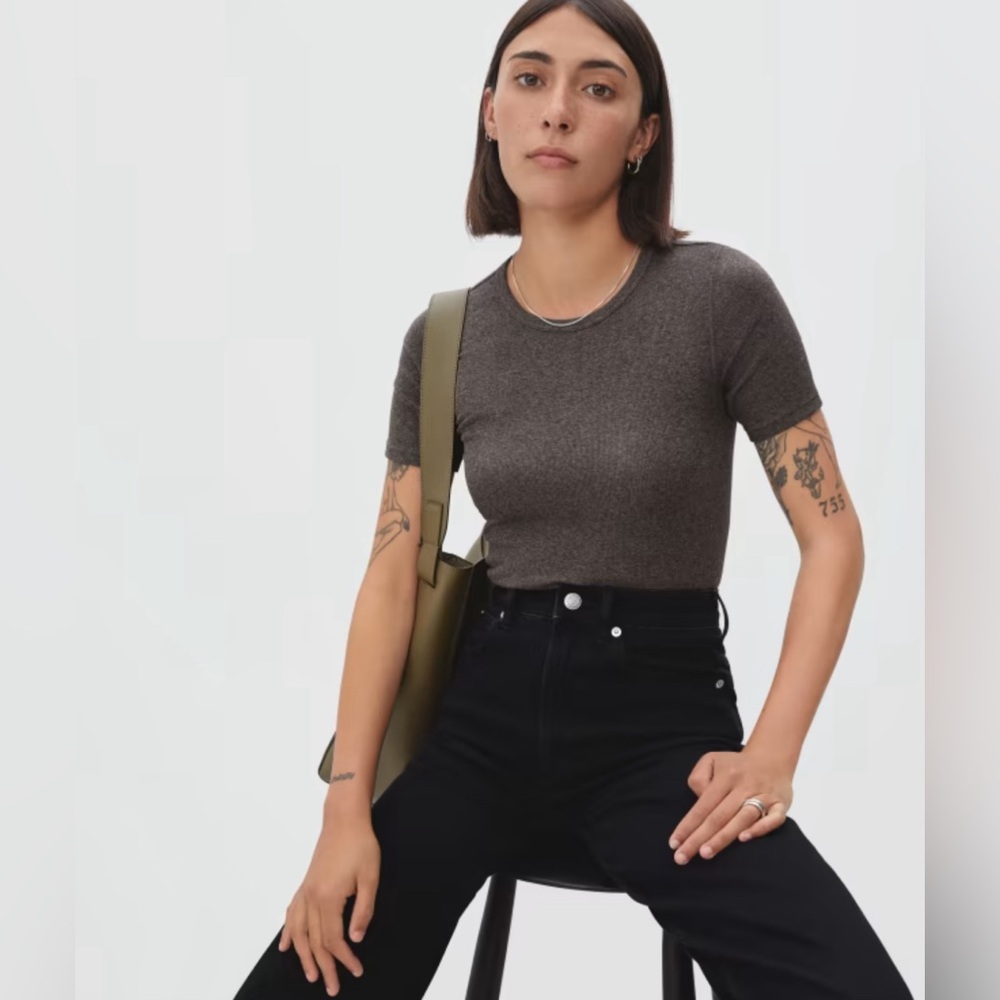 Everlane Pima Micro-rib Crew Neck t-shirt